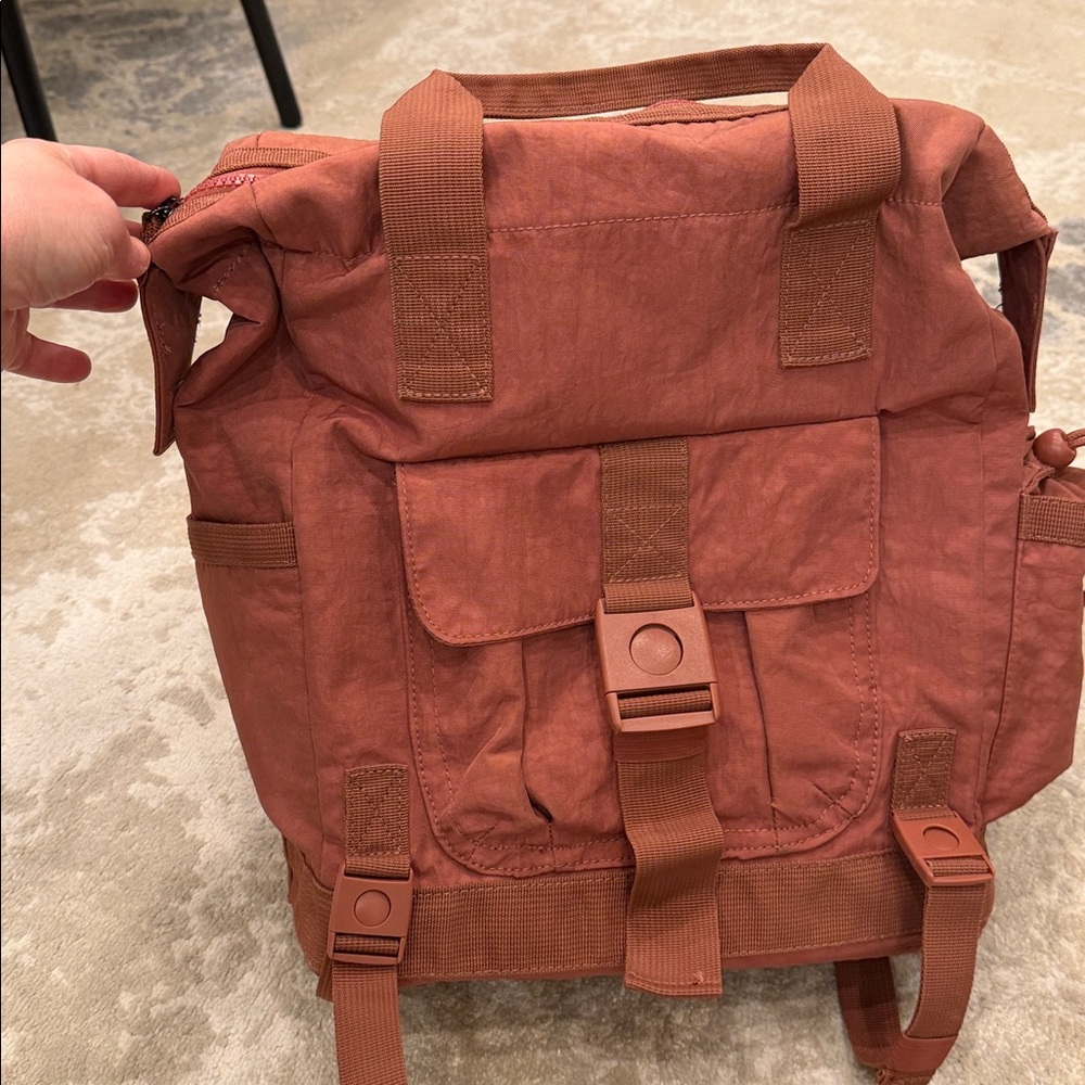Tommy Bahama Dark Dusty Pink
Terracotta Convertible Backpack Laptop
Bag - Picture 8 of 12